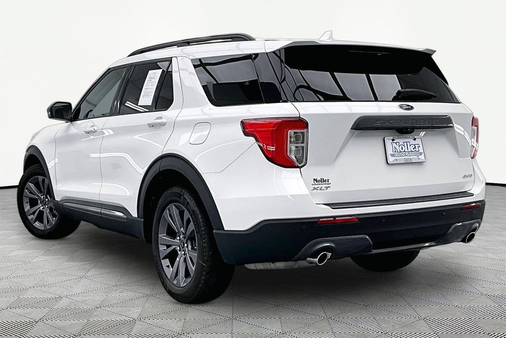 Certified 2024 Ford Explorer XLT w/ Equipment Group 202A AWD/4WD image 13