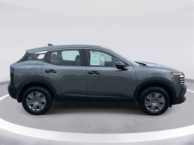 Used 2025 Nissan Kicks S w/ Charging Package image 2