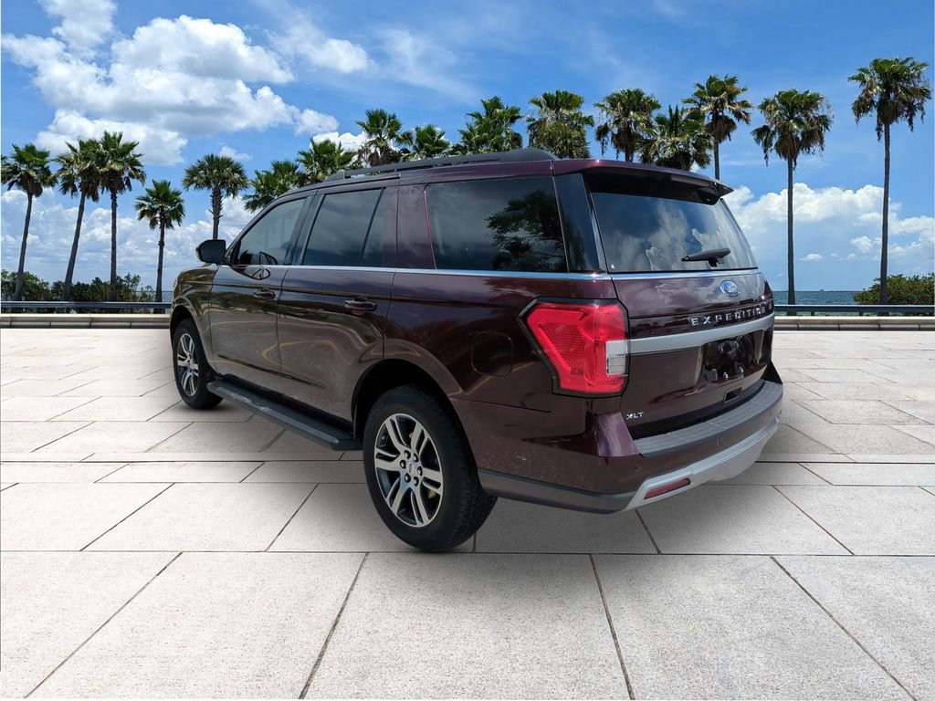 Certified 2024 Ford Expedition XLT RWD image 6