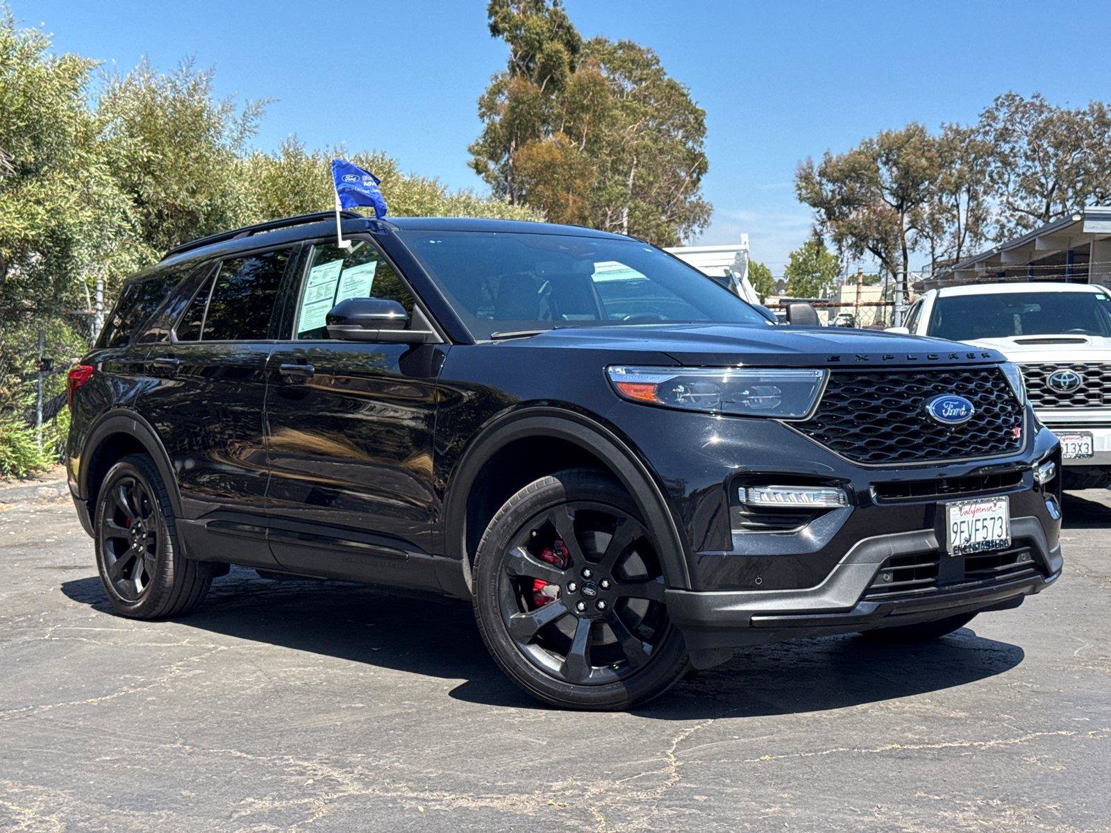 Certified 2023 Ford Explorer ST w/ Equipment Group 401A AWD/4WD image 2