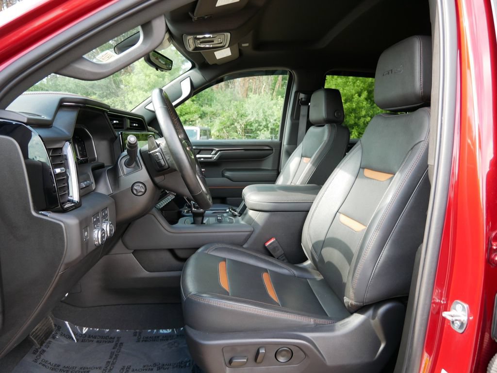 Used 2023 GMC Sierra 1500 AT4 w/ Technology Package AWD/4WD image 15