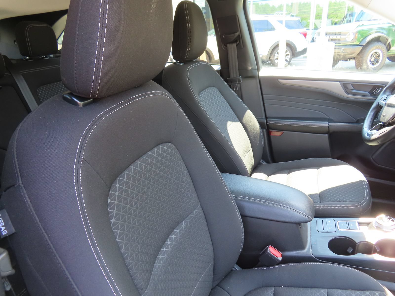 Certified 2024 Ford Escape Active AWD/4WD image 31