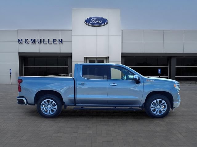 Used 2025 Chevrolet Silverado 1500 LTZ AWD/4WD image 6