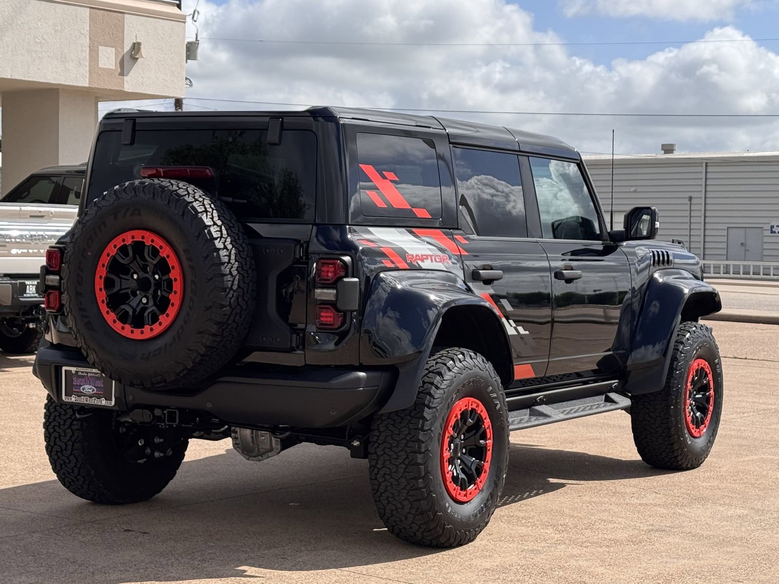 Certified 2025 Ford Bronco Raptor image 4