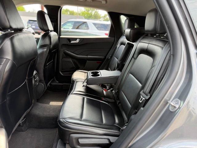 Certified 2024 Ford Escape Platinum AWD/4WD image 10