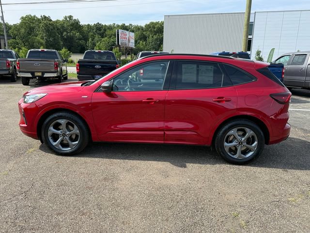 Certified 2024 Ford Escape ST-Line w/ Tech Pack #1 FWD image 8