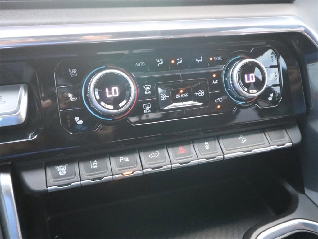 Used 2024 GMC Sierra 3500 Denali Ultimate image 21