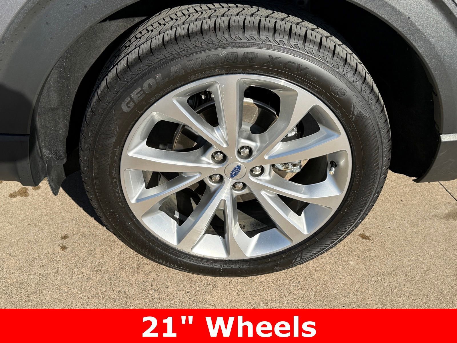 Certified 2022 Ford Explorer Platinum w/ Equipment Group 601A image 9