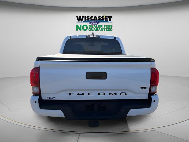 Used 2017 Toyota Tacoma TRD Off-Road w/ Premium & Technology Package AWD/4WD image 5