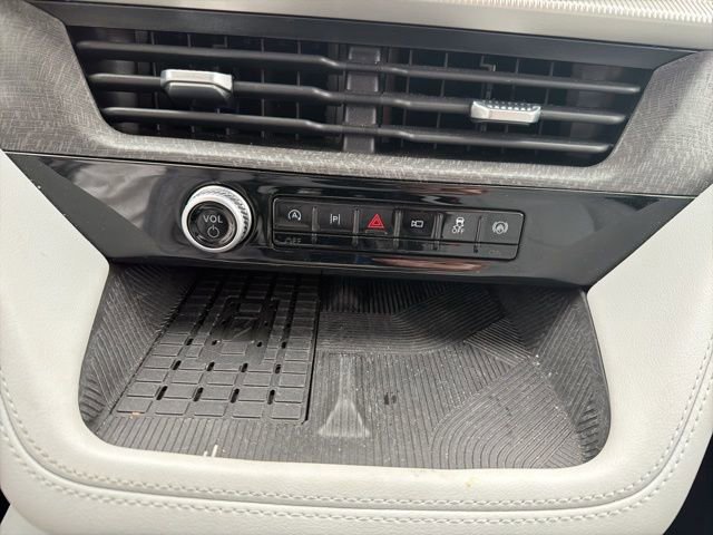 Certified 2025 Ford Explorer Platinum w/ LUX Leather Package image 39