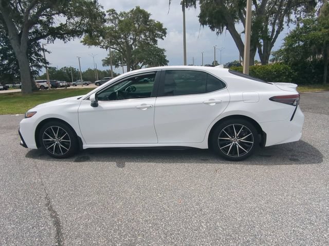 Used 2022 Toyota Camry SE FWD image 8