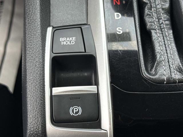 Used 2019 Honda Civic Touring image 29