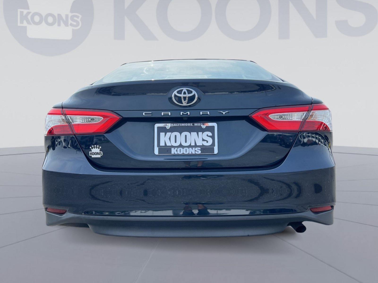 Used 2018 Toyota Camry FWD image 5