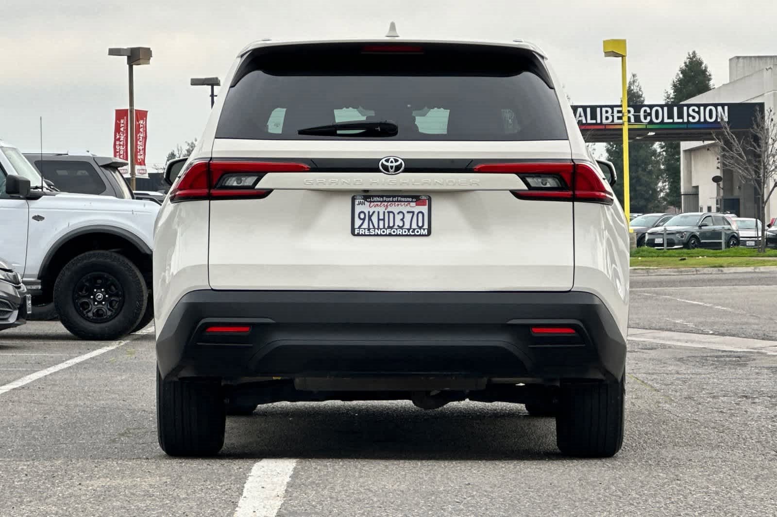 Used 2024 Toyota Grand Highlander XLE image 4