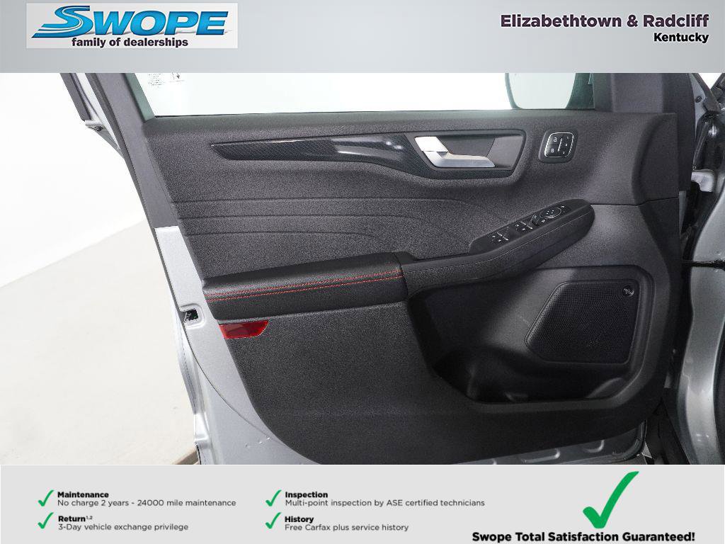 Certified 2023 Ford Escape ST-Line Select w/ Tech Pack #2 image 13