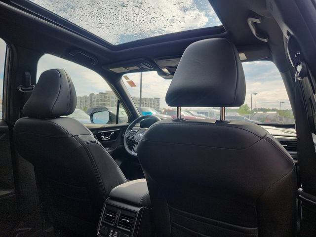 Used 2025 Subaru Forester Limited AWD/4WD image 28