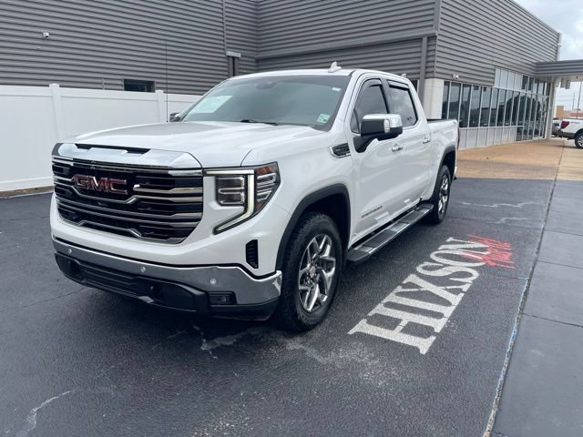 Used 2024 GMC Sierra 1500 SLT w/ SLT Premium Plus Package AWD/4WD image 1