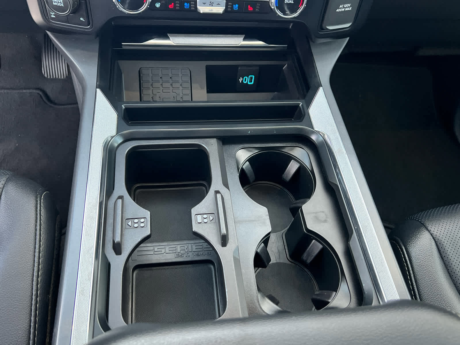 Certified 2024 Ford F350 Lariat image 37