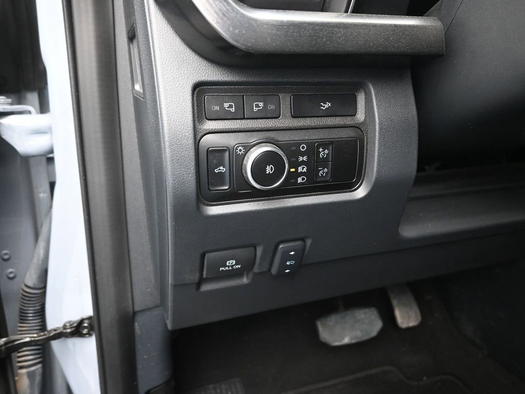 Certified 2024 Ford F350 Lariat w/ Lariat Ultimate Package image 19