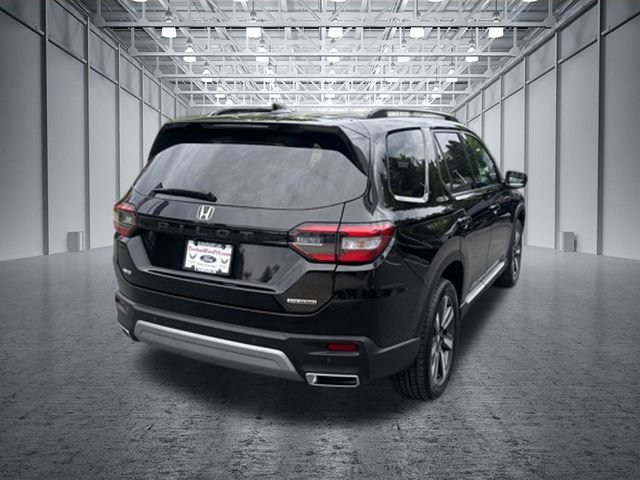 Used 2023 Honda Pilot Touring image 8