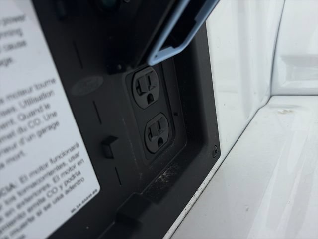 Certified 2025 Ford F150 King Ranch AWD/4WD image 39