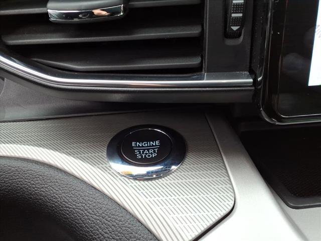 Certified 2022 Ford Explorer XLT w/ Equipment Group 202A image 24