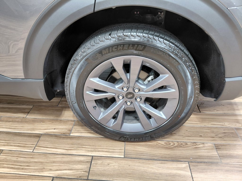 Certified 2025 Ford Explorer Active w/ Active Comfort Package AWD/4WD image 12