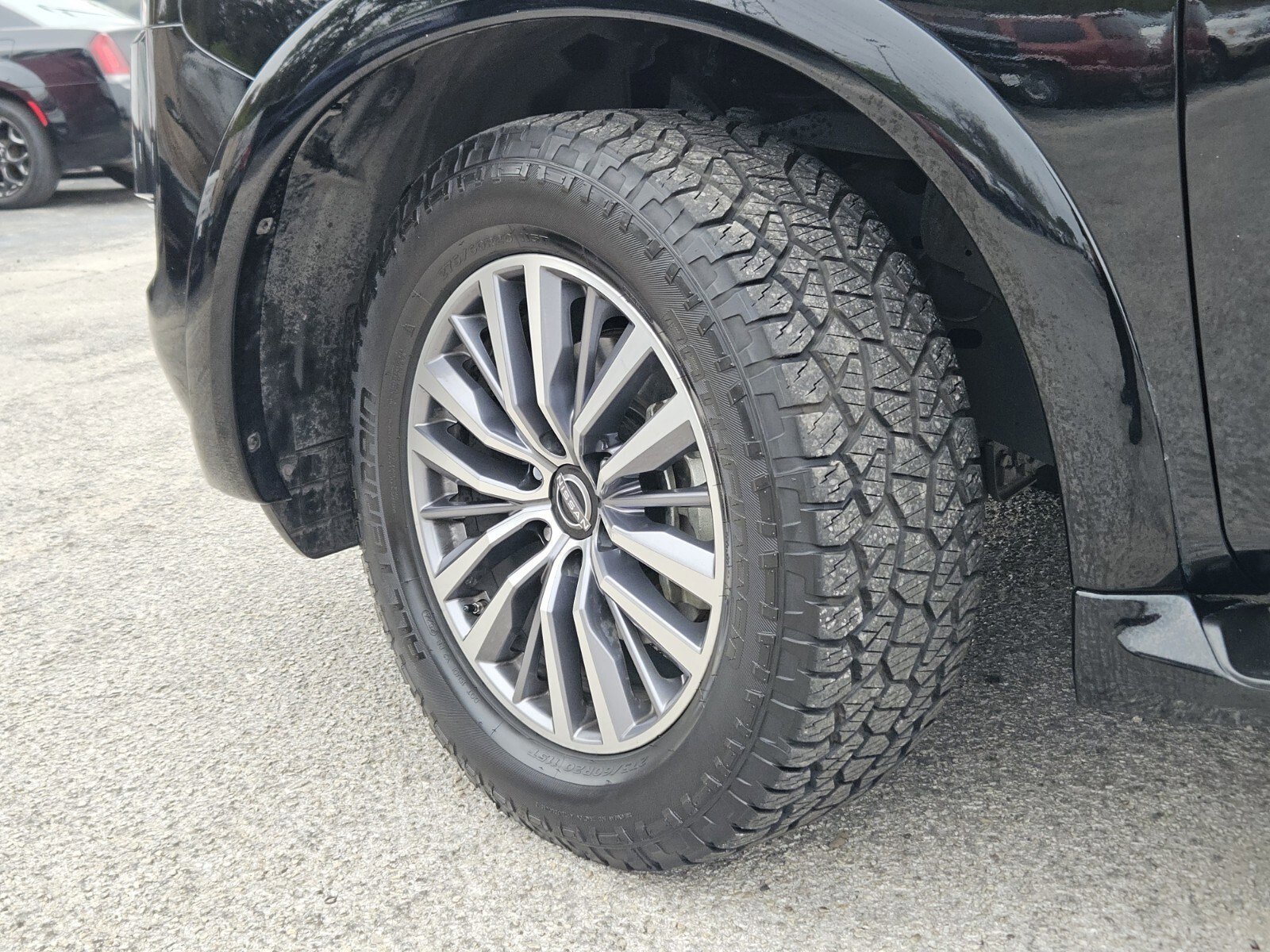 Used 2022 Nissan Armada SL w/ Captain's Chairs Package image 33