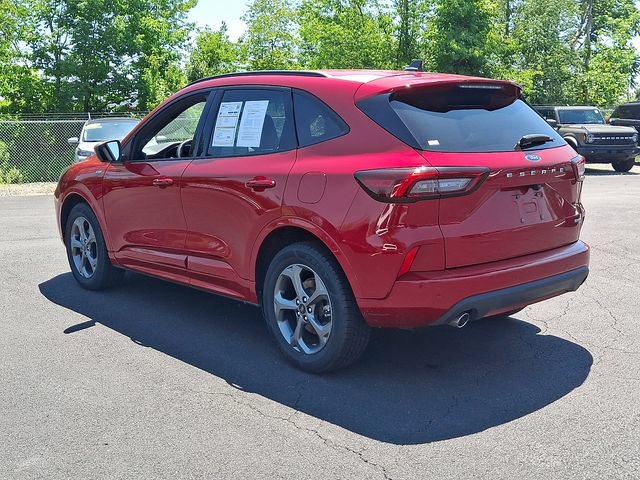 Certified 2023 Ford Escape ST-Line Select w/ Tech Pack #2 AWD/4WD image 9