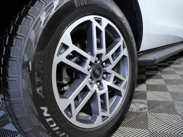 Certified 2025 Ford Expedition Active AWD/4WD image 8