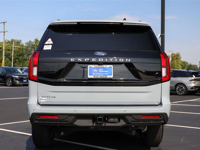 Certified 2025 Ford Expedition Active AWD/4WD image 12