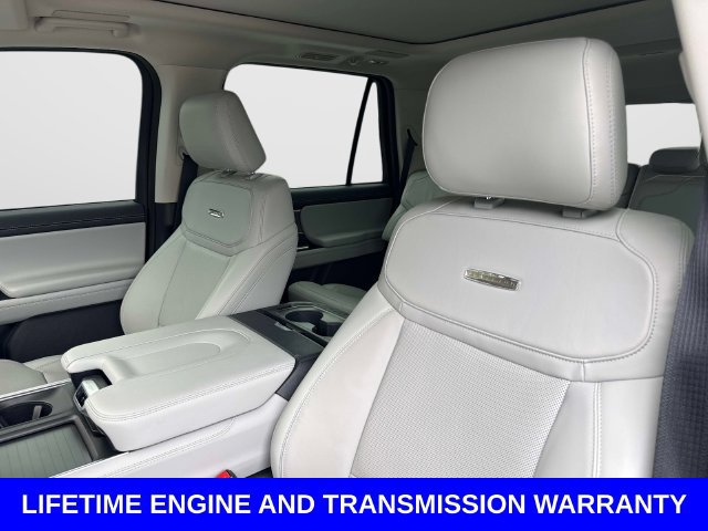 Certified 2025 Ford Expedition Platinum w/ Driver's Package AWD/4WD image 24