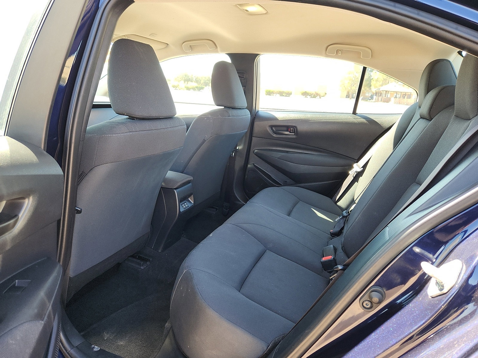 Used 2023 Toyota Corolla LE image 9