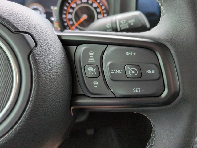 Used 2025 Jeep Gladiator Mojave AWD/4WD image 26