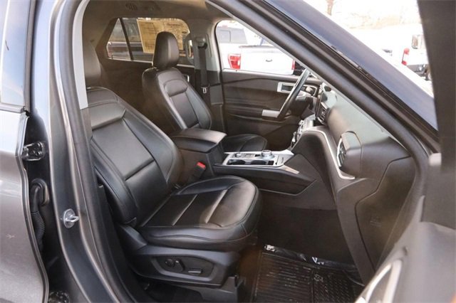 Certified 2023 Ford Explorer XLT w/ Equipment Group 202A image 27