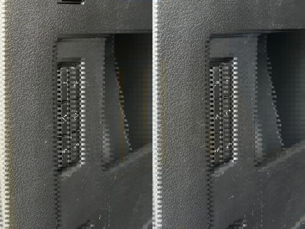 Certified 2024 Ford Expedition Limited image 21