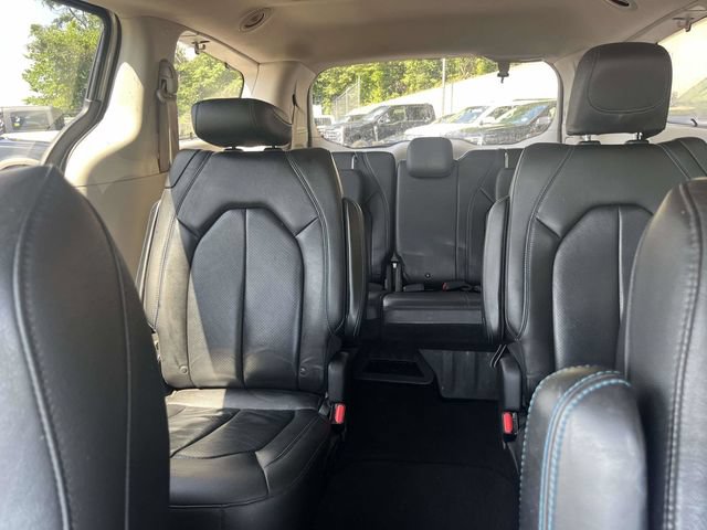 Used 2021 Chrysler Pacifica Touring-L FWD image 31