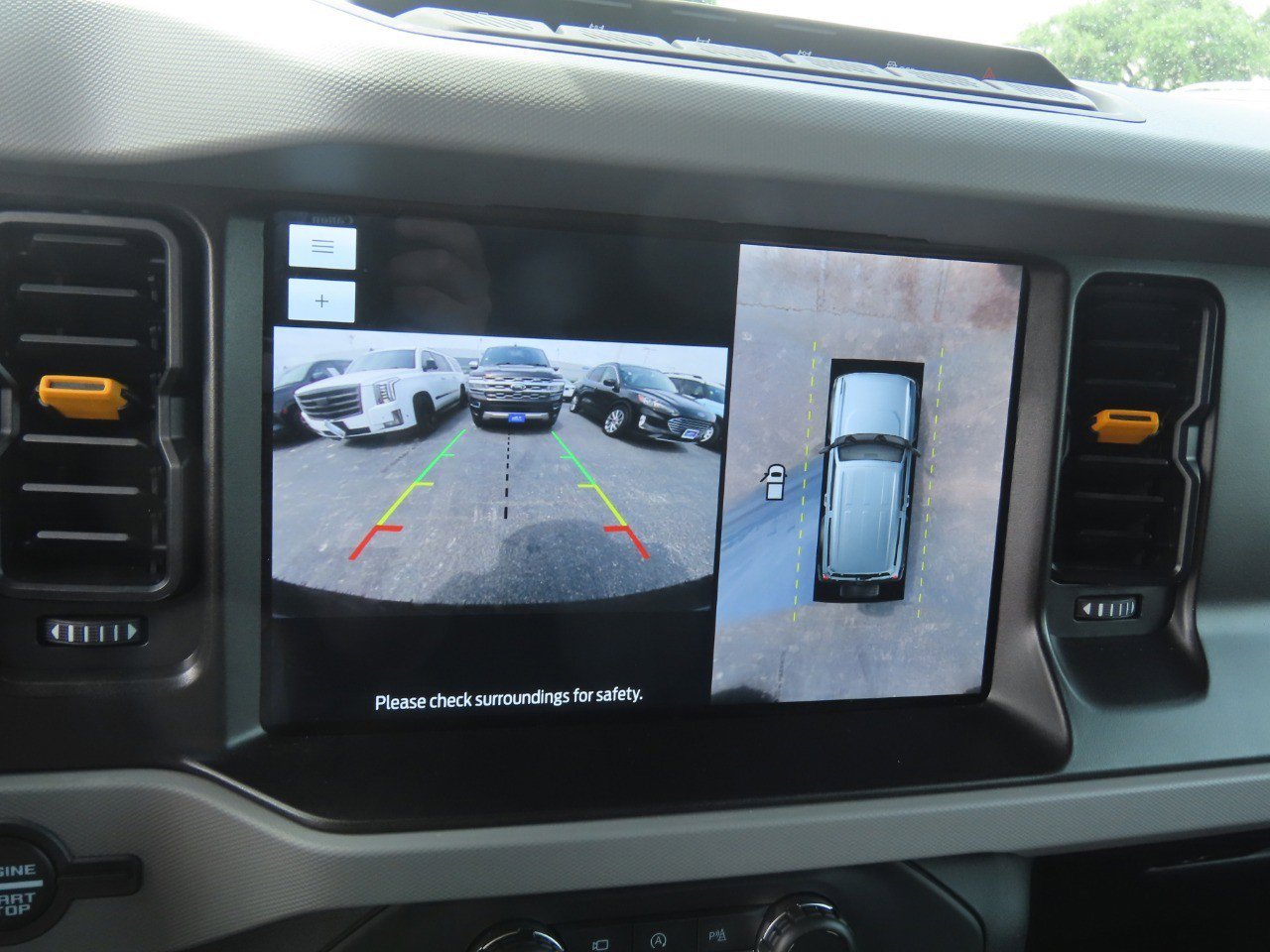 Certified 2023 Ford Bronco Badlands AWD/4WD image 32