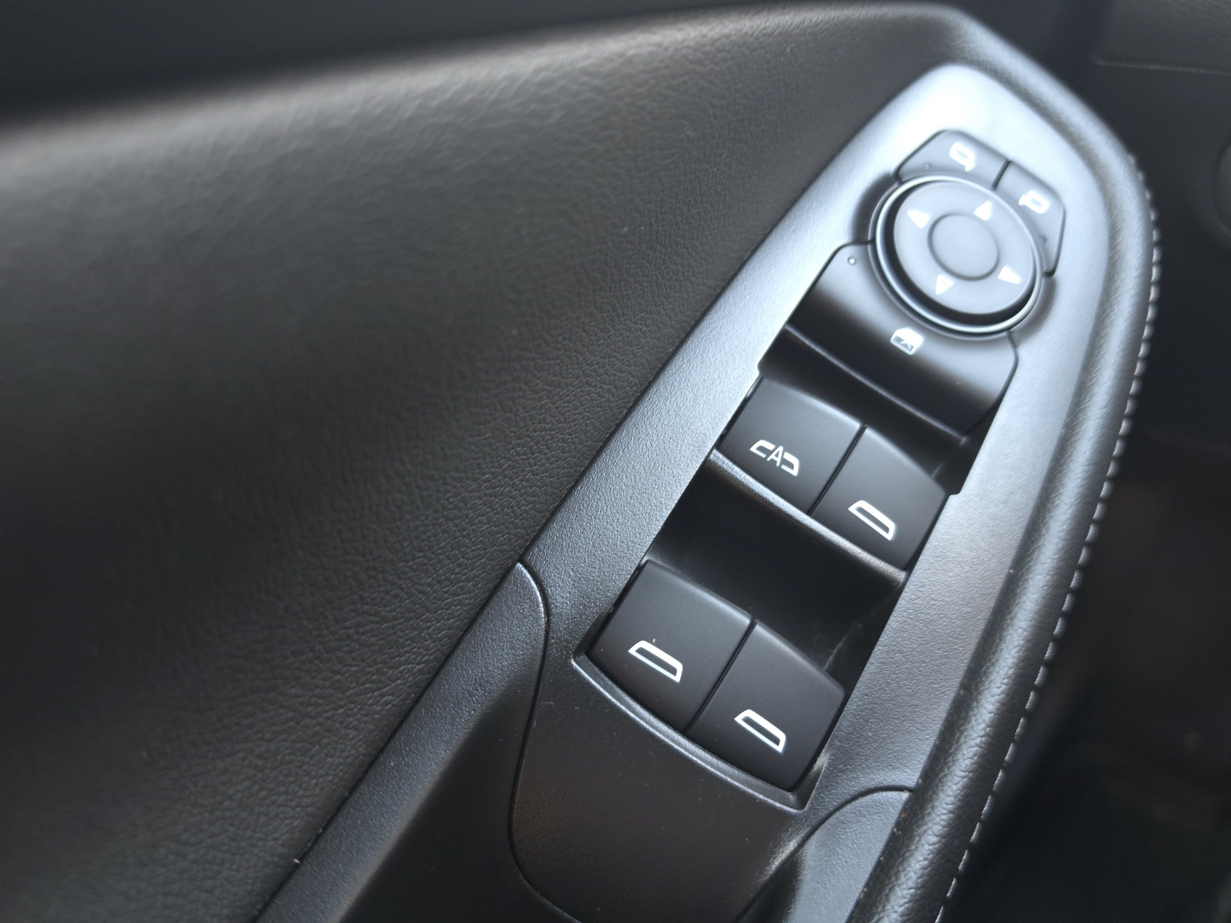 Used 2025 Buick Encore GX Preferred w/ Advanced Technology Package FWD image 25