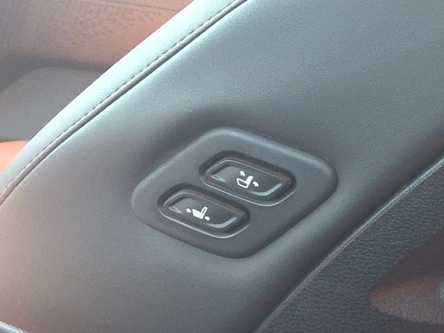 Used 2024 Kia Carnival SX FWD image 23