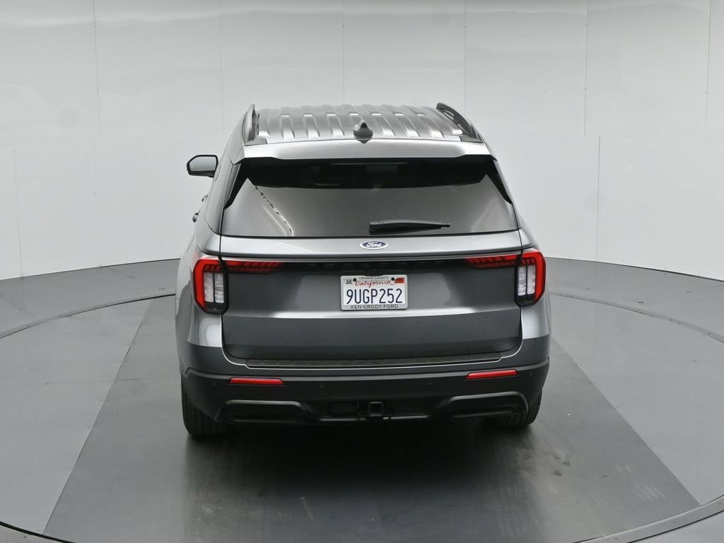 Certified 2025 Ford Explorer ST-Line RWD image 47
