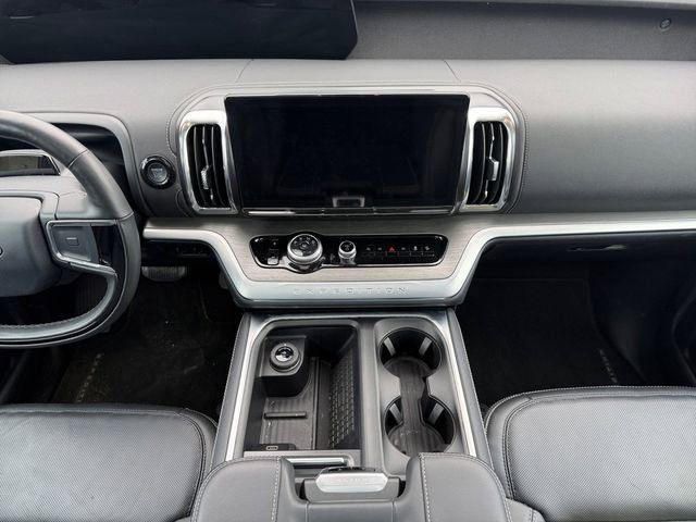 Certified 2025 Ford Expedition Max Platinum AWD/4WD image 11