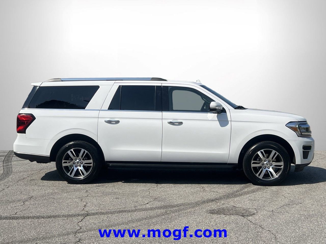 Certified 2024 Ford Expedition Max Limited AWD/4WD image 2
