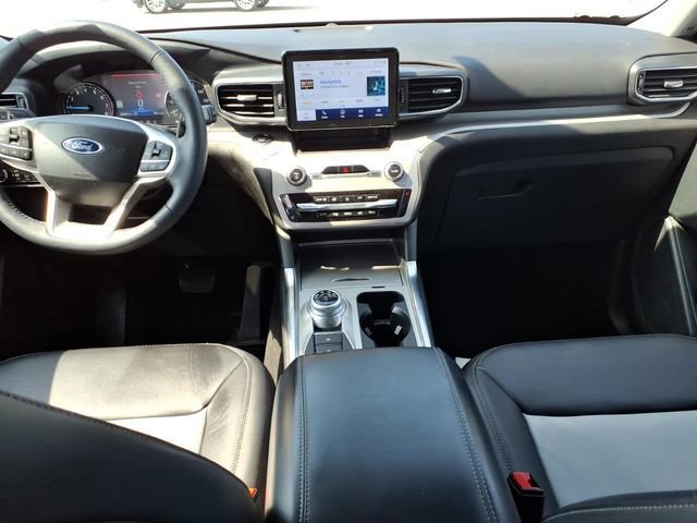 Certified 2023 Ford Explorer XLT w/ Equipment Group 202A image 13