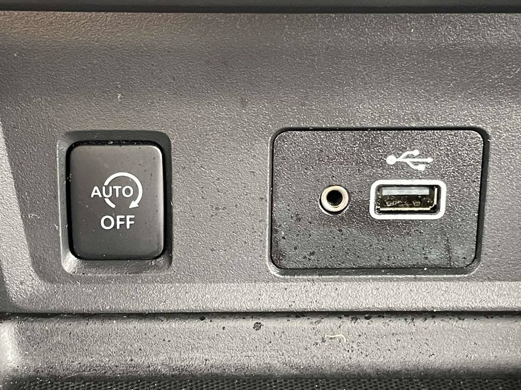 Used 2025 Nissan Sentra S FWD image 20