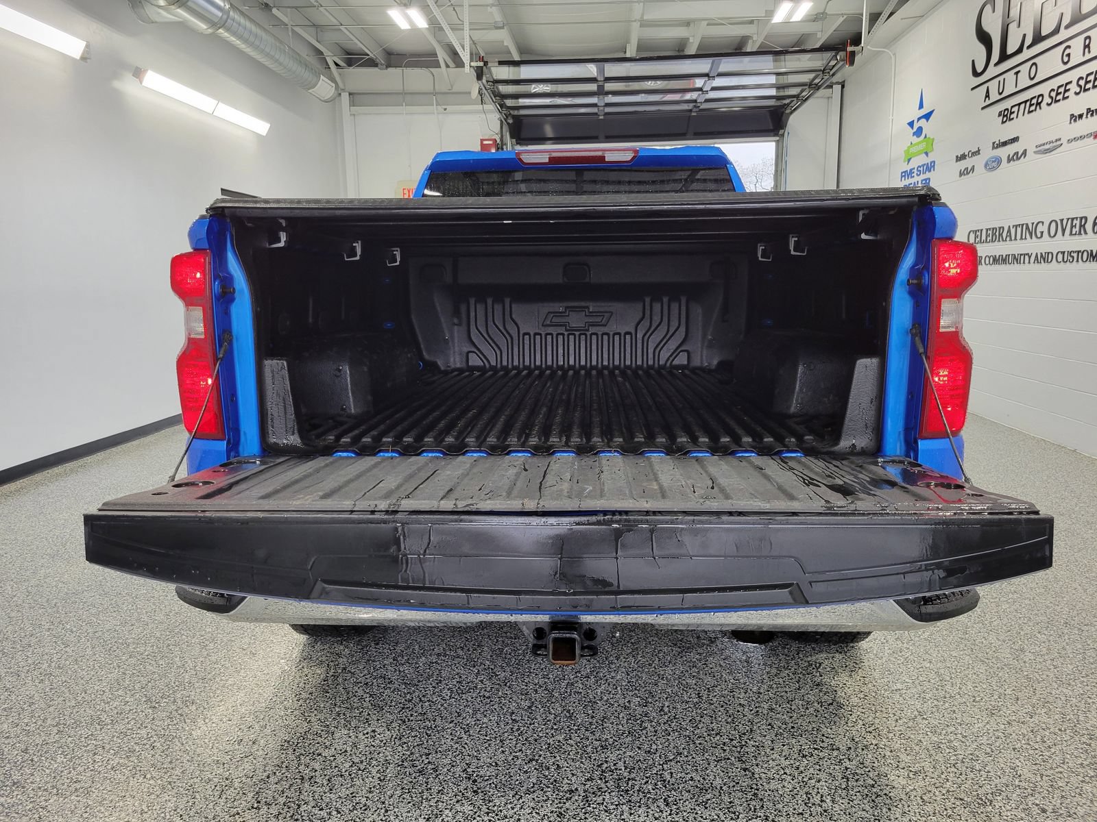 Used 2025 Chevrolet Silverado 1500 LT AWD/4WD image 23