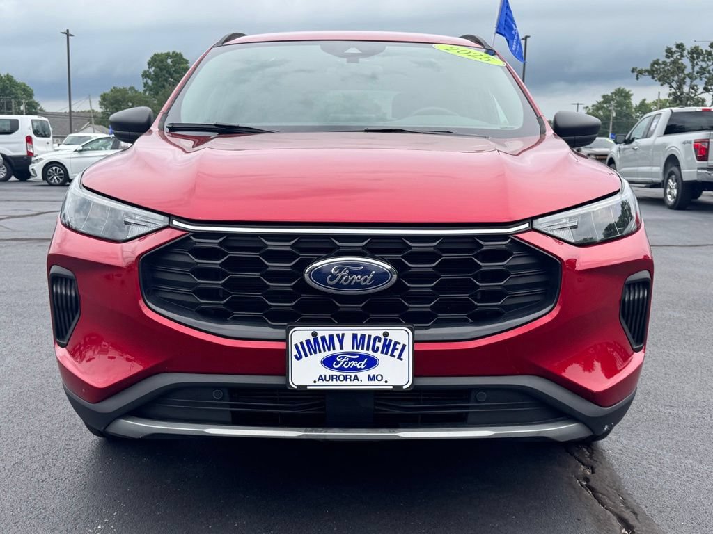 Certified 2025 Ford Escape ST-Line FWD image 32