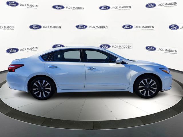 Used 2017 Nissan Altima 2.5 SL image 2