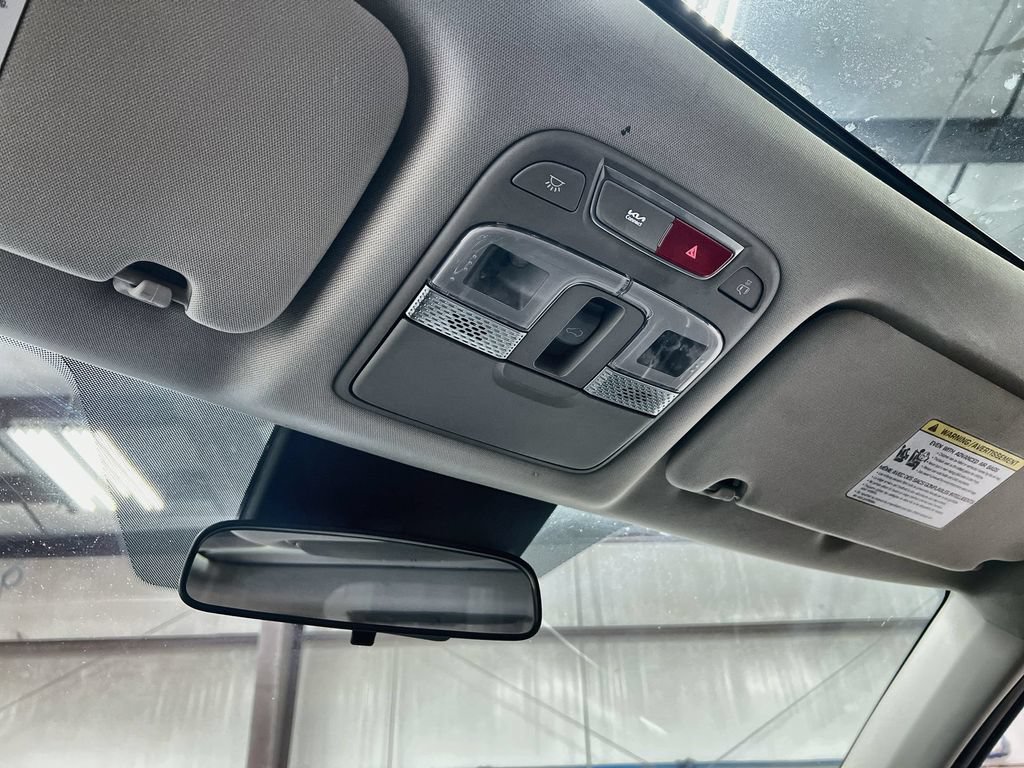Used 2025 Kia Telluride S FWD image 34