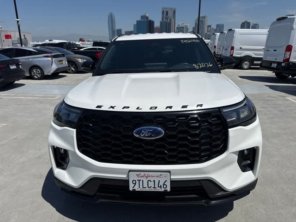Certified 2025 Ford Explorer ST-Line RWD image 8